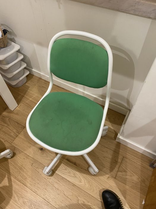 Cadeiras giratorias de crianca IKEA ORFAJALL