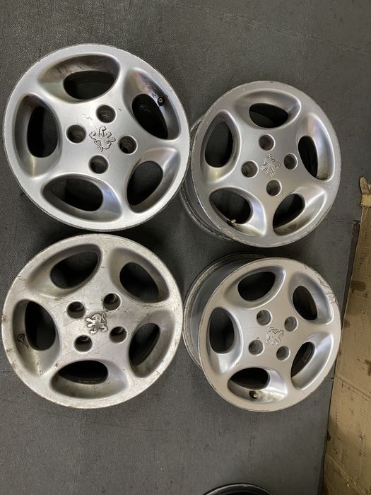 Varias Jantes PSA 4x108 14” e 15”
