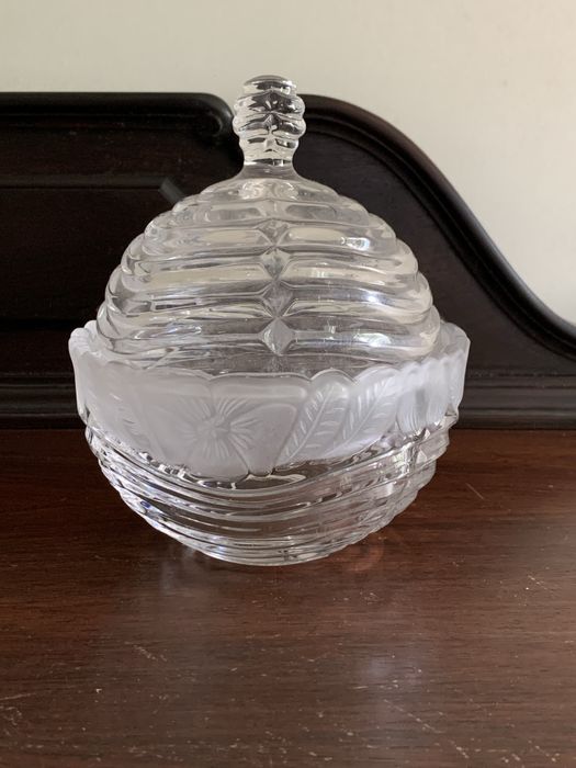 Bomboneira / Compoteira com tampa. Vidro