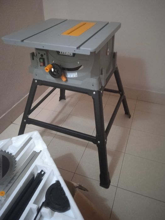 Serra Circular de Mesa "TITAN - 1500W