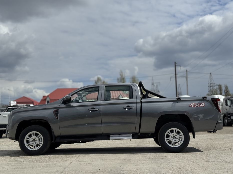 Пікап 4x4 Sinotrak Bolden