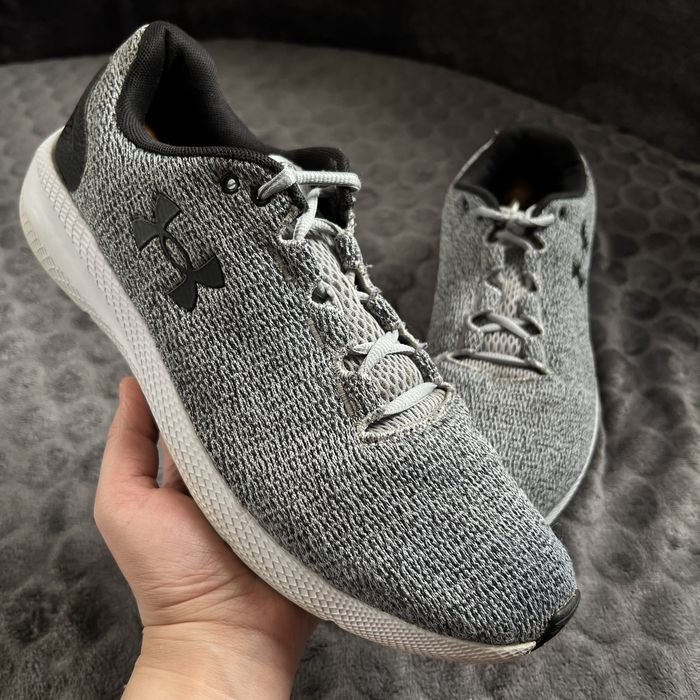 Чоловічі кросівки Under Armour charged pursuit. P. 45. Ідеал!!!