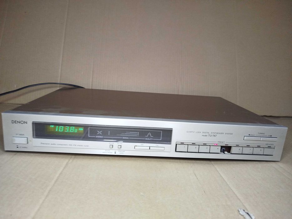 Tuner Radiowy DENON TU-747