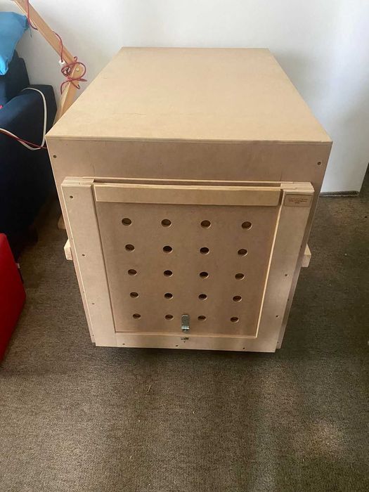 Caixa de transporte de madeira/Wooden transport box