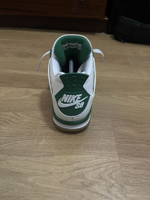 Air jordan 4 green pine