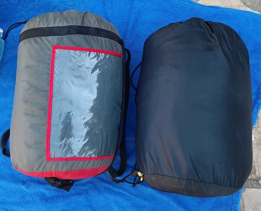 2 tendas e 2 saco-cama - camping