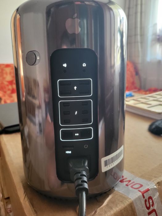 Apple Mac Pro 6.1 2xAMD D700 32G/1Tb 2017b/1Tb