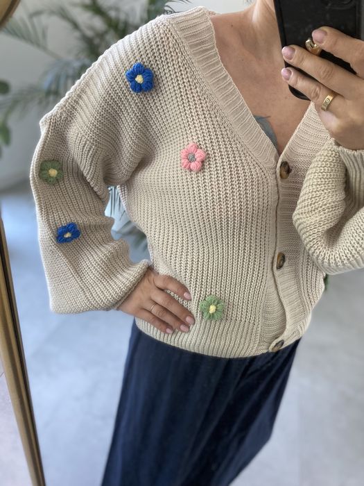 Sweter z kwiatkami 3D boho kardigan narzutka wiosna