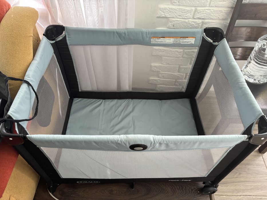 Манеж для дитини Graco