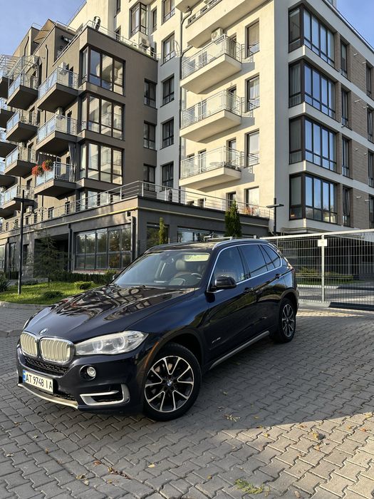 X5 F15 2015 рік