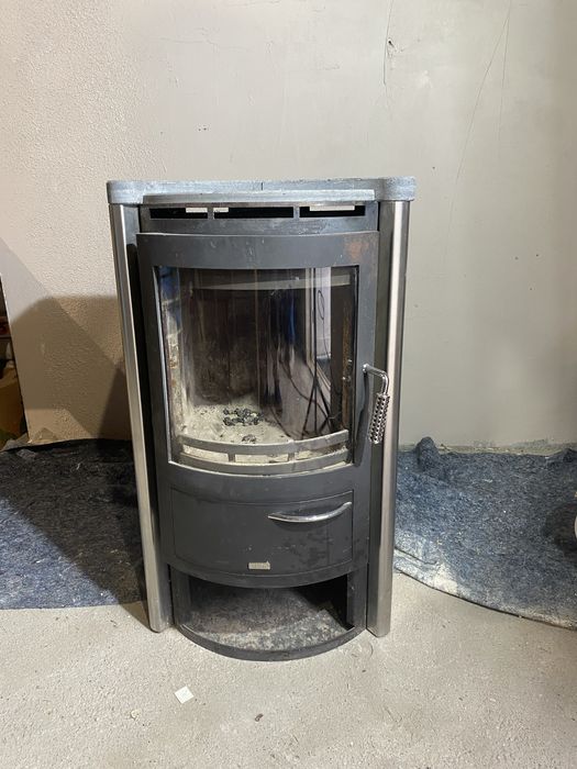 Kominek wolnostojacy