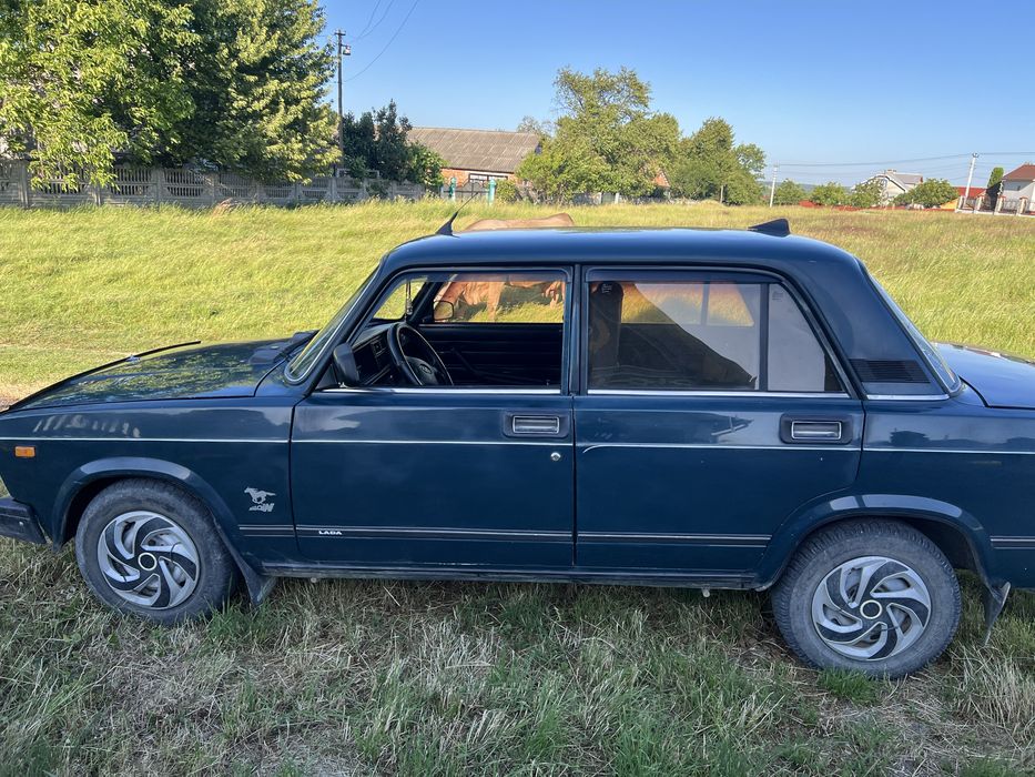 Продам ваз 2107..