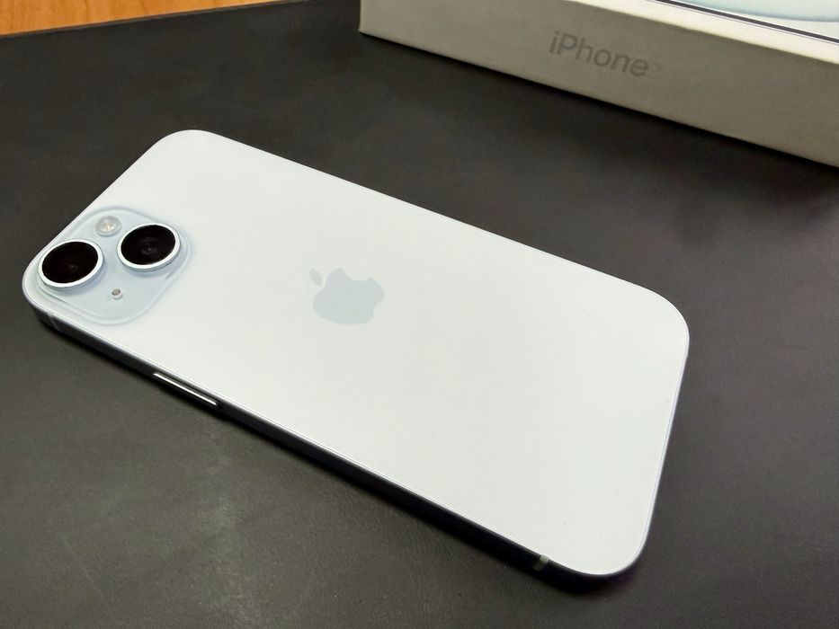 Подарунок найкращий IPhone 15 256GB