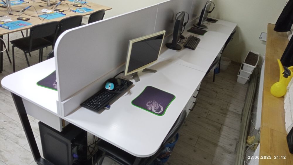 Офисные столы / рабочие места для менеджеров, колцентра call center