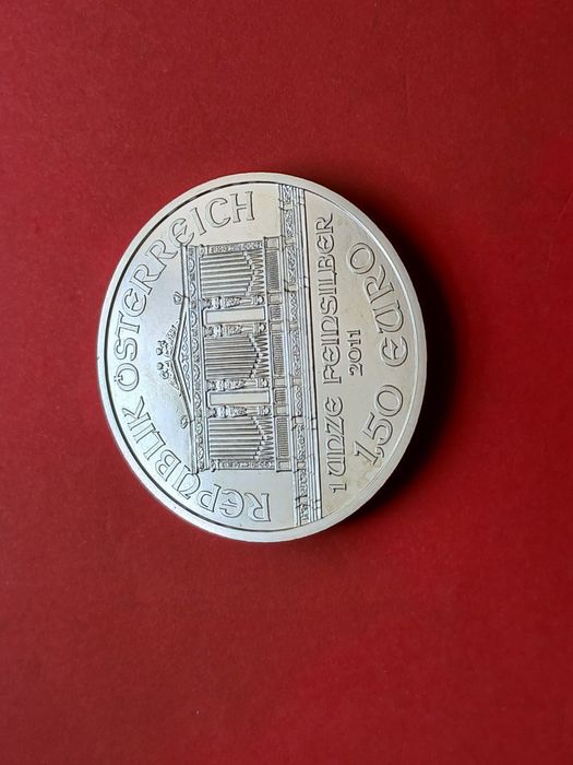 Мікс срібних монет Європи.
