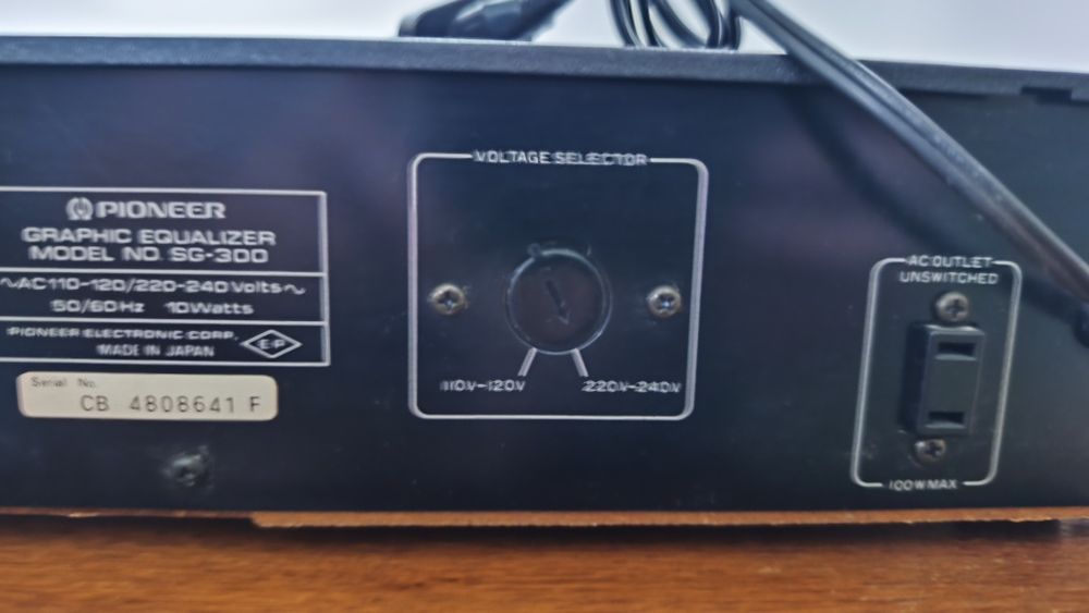 Pioneer SG-300 korektor graficzny equalizer