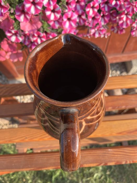 Ceramiczny dzbanek