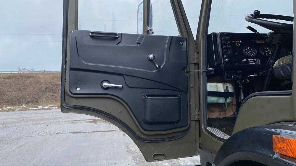 КАМАЗ 4310, лісовоз із маніпулятором