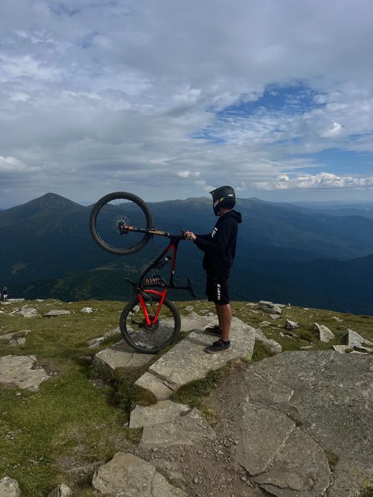 Продам велосипед BMC treilcrew cf 02 carbon