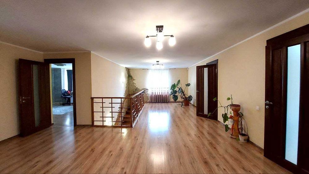 Продам будинок 350 м2 на 22 сотках за 10 хв ТРЦ Буковина Молл