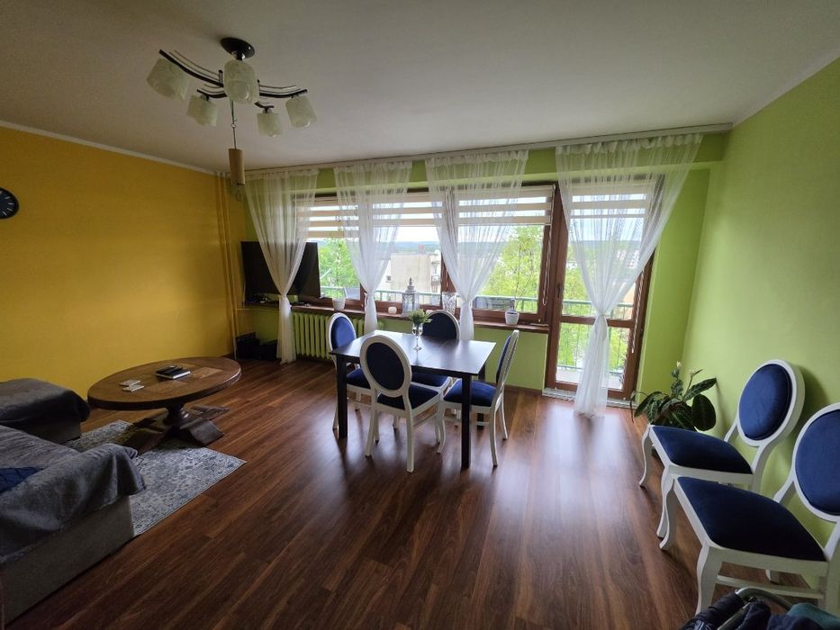 Wynajem mieszkania 60m, 3 pokoje, os.Młodych, od 1go sierpnia