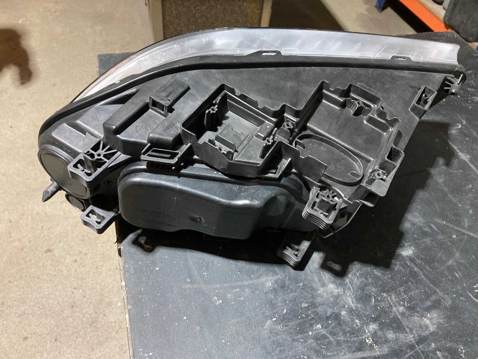 Farol completo Frente esquerdo Volvo XC70 2008