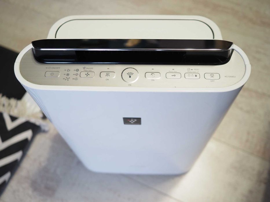 Oczyszczacz powietrza SHARP KC-D50EU-W z nawilżaniem ewaporacyjnym