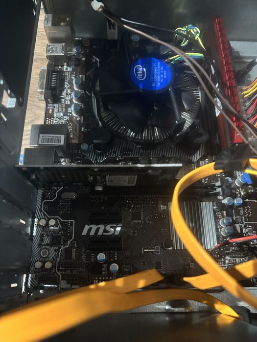 Komputer stacjonarny, ssd, i5, 12 gb ram ddr4
