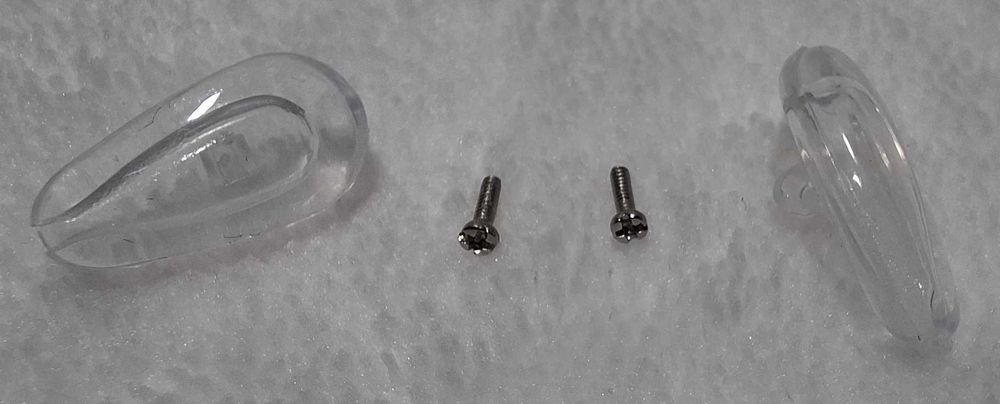 Noski do okularów, poduszki miękkie, 14,5x7mm, śrubki 4x1mm, komplet