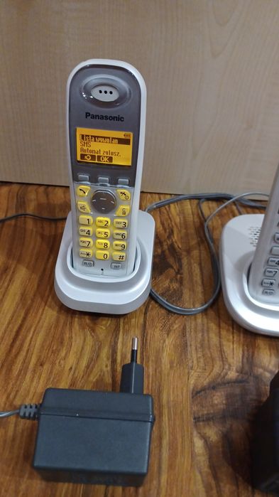 Panasonic telefon z intercom oraz cyfrową sekretarką