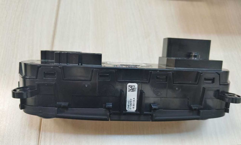 Блок клімат-контролю Ford Focus 3 MK4