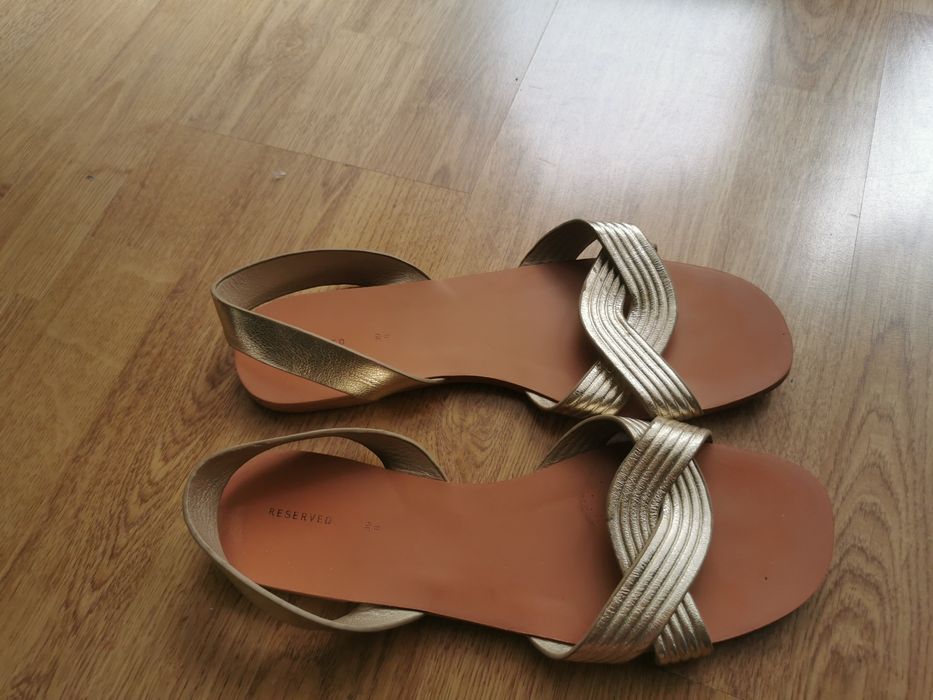 Złote sandały reserved