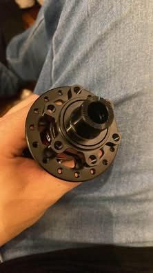 Cubo ARC MT009 12x148mm HG 32H