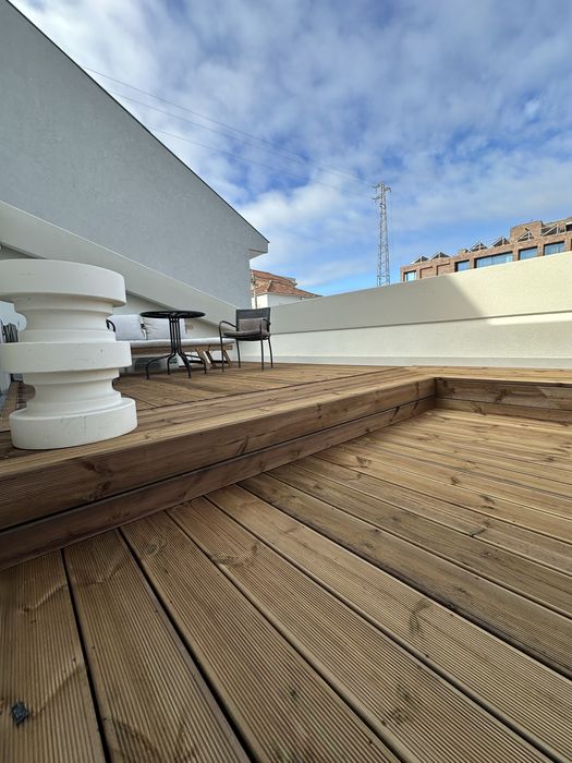 Decks em maderia de pinho nórdico