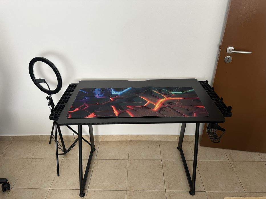 Mesa Alpha Gaming + tapete rato