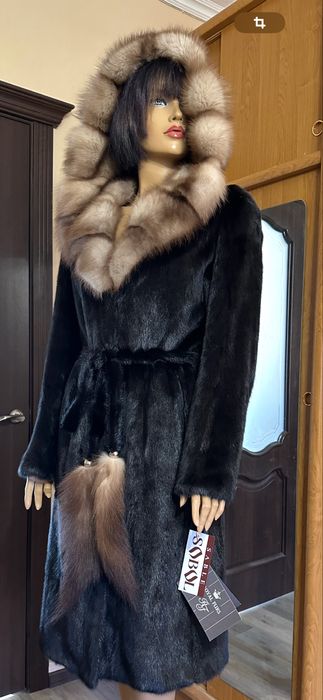 Рр 46-48.  Норковая шуба ‘ Соболь капюшен’.  Италия !