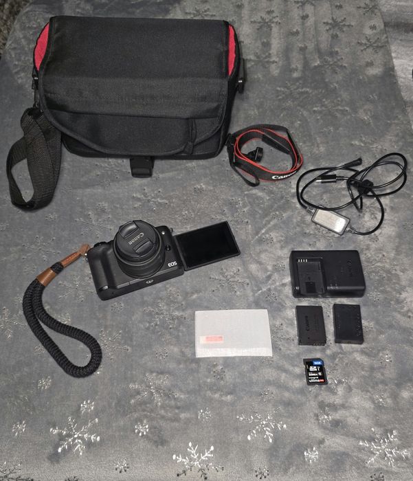 Canon EOS M50 Mark II – Kit Travel  Como Nova!