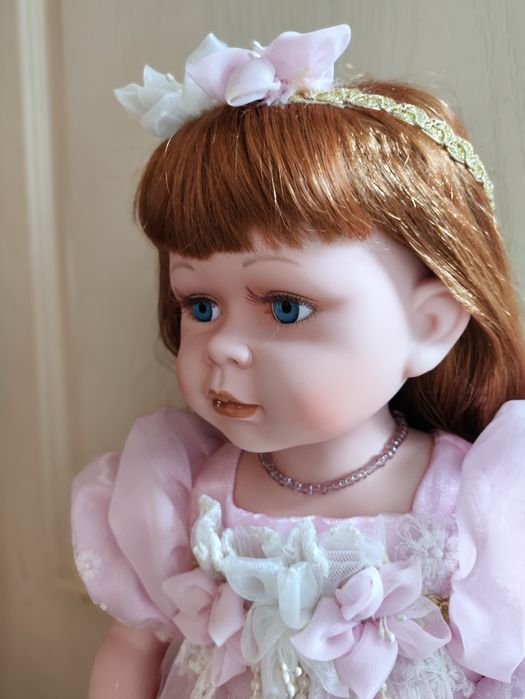 Кукла фарфоровая большая The Leonardo collection