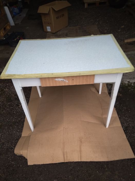 Stół stolik PRL drewniane,blat z płyty