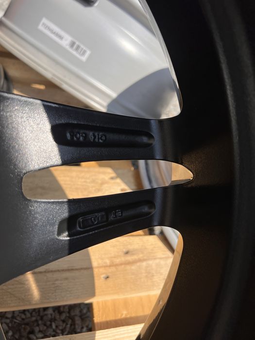 R18 5x112 VW Audi skoda CMS 8j et40