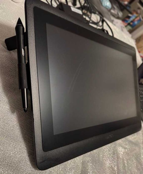 Wacom Cintiq 16 DTK-1660 + Pro Pen 2 - profesjonalny tablet graficzny / monitor