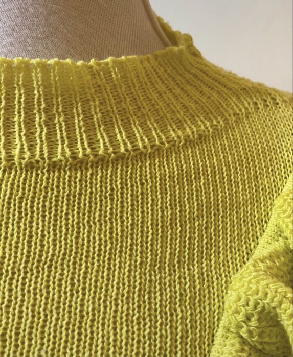 Camisola amarela zara