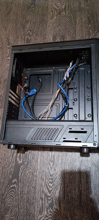 Корпус ATX vinga (Tover)