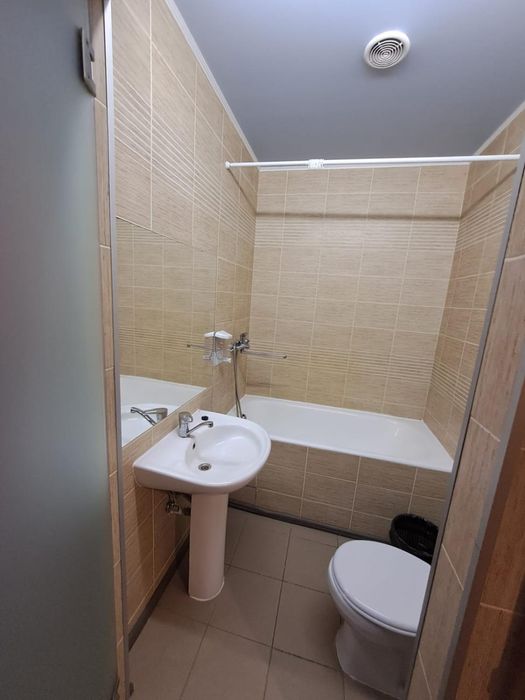 Продам комерційне приміщення 1000 м2 в с. Северинівка.