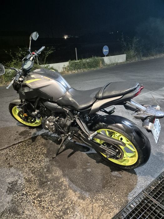 Mt 07 2018 night fluo