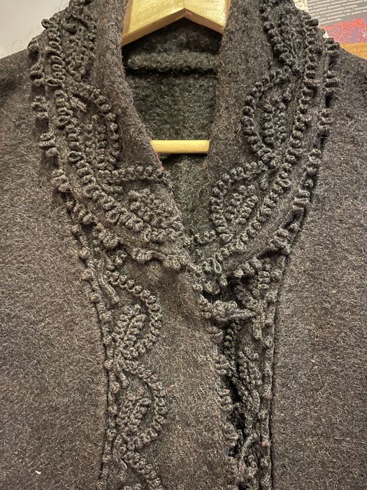 Сардак гуцульський (пальто з вовни)