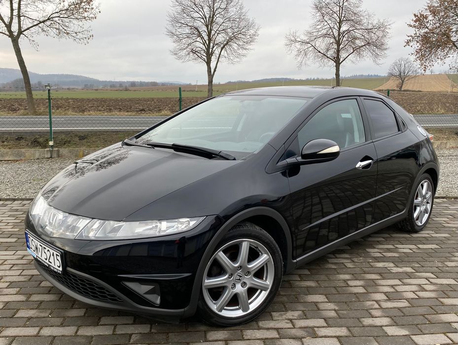 Honda Civic UFO benzyna niski przebieg zadbany