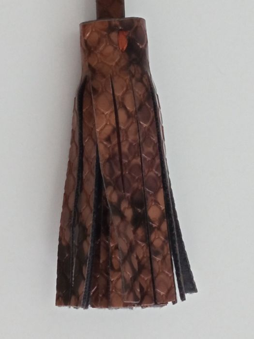 Parfois - porta-moedas, porta-cartões e pendentes texturados