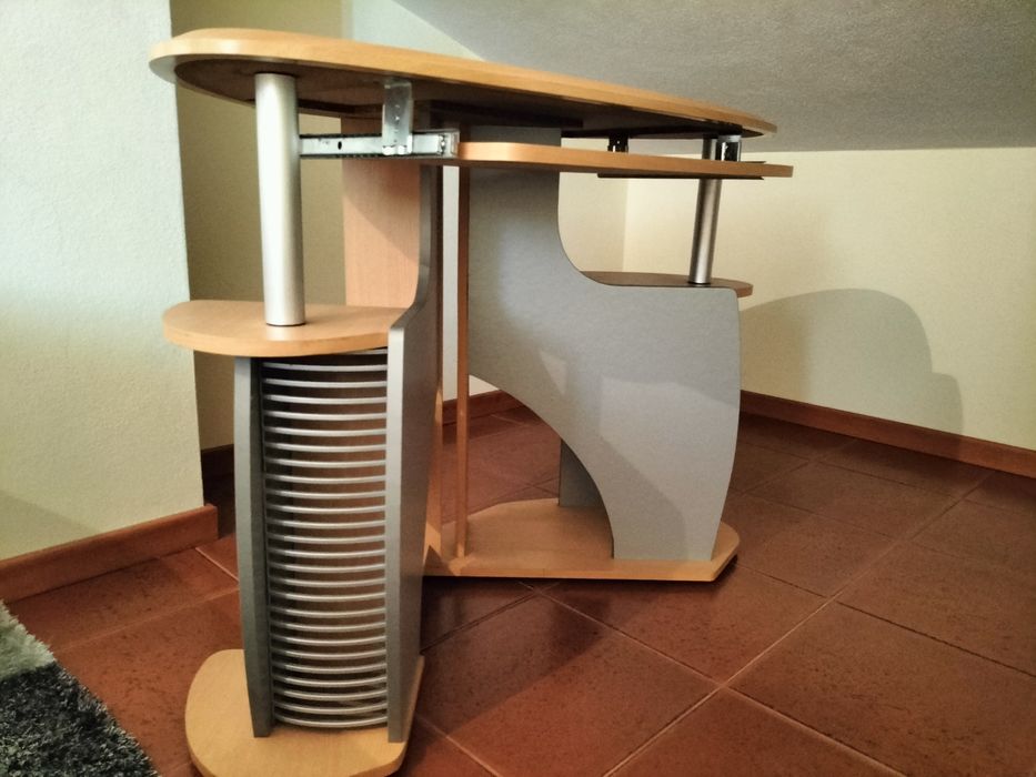 Computer Desk/Office Supplies64738542859522123