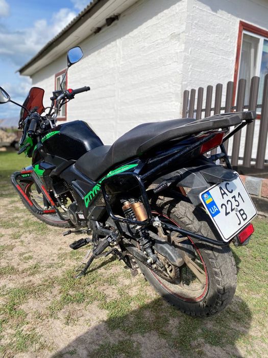 Lifan cityr 200.